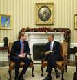 O príncipe William e o presidente Barack Obama durante encontro no Salão Oval, na Casa Branca, em Washington  Foto: Kevin Lamarque  / Reuters