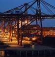 <p>Apesar do resultado positivo, o governo estima déficit para o fechamento da balança comercial este ano</p>  Foto: Stringer / Reuters