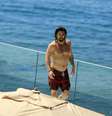 Jason Momoa tomou sol na piscina do hotel em que estava hospedado no Rio de Janeiro  Foto: Gabriel Reis  / AgNews