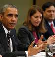 Presidente dos Estados Unidos, Barack Obama, se reúne com assessores para discutir combate ao Ebola em Washington. 12/11/2014  Foto: Kevin Lamarque / Reuters