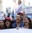Protesto organizado por sindicatos de funcionários públicos no centro de Roma. 8/11/2014.  Foto: Remo Casilli / Reuters