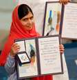 Ganhadora do Nobel da Paz Malala Yousafzai posa com medalha e diploma da premiação em Oslo  Foto: Suzanne Plunkett / Reuters
