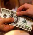 <p>Juros mais altos nos EUA poderiam atrair para a maior economia do mundo recursos aplicados em outros pa&iacute;ses</p>  Foto: Getty Images 