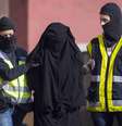 <p>Policiais espanh&oacute;is prenderam grupo de suspeitos</p>  Foto: Jesus Blasco de Avellaneda / Reuters