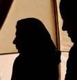 Estado Islâmico tem capturado mulheres e meninas yazidis no Iraque e usado como escravas sexuais  Foto: BBC News Brasil