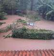 <p>Fortes chuvas causaram alagamentos nas ruas de Maresias, no litoral norte de São Paulo</p>  Foto: Valtemir Oliveira da Cruz / vc repórter