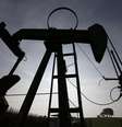 <p>Principal refer&ecirc;ncia entre os &iacute;ndices de&nbsp;commodities, o petr&oacute;leo&nbsp;Brent rompeu a barreira de US$ 49&nbsp;por barril nesta sexta-feira, mas fechou a US$ 50,11</p>  Foto: Jonathan Alcorn / Reuters