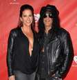Slash e Perla não estão mais juntos  Foto: Frazer Harrison  / Getty Images 