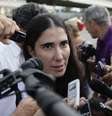 <p>Yoani Sánchez afirma que outros dissidentes ainda estão presos</p>  Foto: Desmond Boylan / Reuters