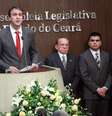 <p>"(<em>Vou</em>) gerar oportunidades para que as pessoas, em especial os mais jovens, não sejam seduzidas pelo crime, afirmou Camilo Santana</p>  Foto: Assembleia Legislativa do Ceará / Divulgação