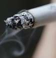 <p>"Começamos a fumar crianças, achando bonito. Fumando escondido. Se nós tivéssemos essas informações, nós não seríamos fumantes, disse uma mulher que move uma ação individual contra a indústria do tabaco</p>  Foto: BBC Mundo / Copyright