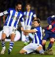 <p>Messi come&ccedil;ou no banco e jogou s&oacute; o segundo tempo da derrota para a Real Sociedad</p>  Foto: VINCENT WEST / Reuters