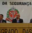 <p>O secret&aacute;rio de Estado da Seguran&ccedil;a P&uacute;blica, Alexandre de Moraes, entre o novo delegado geral da Pol&iacute;cia Civil, Youssef Abou Chaim (&agrave; esquerda), e o novo comandante geral da Pol&iacute;cia Militar, Ricardo Gambaroni (&agrave; direita)</p>  Foto: Rodrigo Paneghine / Secretaria de Segurança Pública