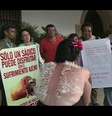 <p>Fanny Pachón queria fazer uma referência ao sofrimento dos touros espetados pelas bandeirilhas durante as corridas</p>  Foto: BBC News Brasil