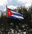 Bandeiras de Cuba e dos Estados Unidos em Havana. 19/12/2014  Foto: Enrique De La Osa / Reuters