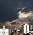 Nuvens carregadas vistas do Bairro de Santana, zona norte de São Paulo (SP), nesta terça-feira (06)  Foto: Willians Queiroz / Futura Press