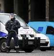 <p>Até agora, sete pessoas foram presas durante a caçada aos irmãos</p>  Foto: EFE en español