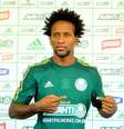 <p>N&atilde;o &eacute; s&oacute; a gen&eacute;tica que faz de Z&eacute; Roberto um "garoto" aos 40 anos</p>  Foto: Sergio Barzaghi / Gazeta Press