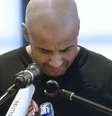 <p>Malek Merabet fez apelo pelo fim da islamofobia e do extremismo religioso</p>  Foto: AFP