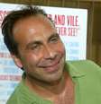 Taylor Negron morreu neste domingo (11)  Foto: Matthew Simmons / Getty Images 