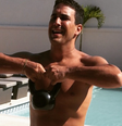André Marques aparece magrinho no Instagram   Foto: @andremarques79 / Instagram  / Reprodução