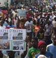 Haitianos relembram tragédia que atingiu região há cinco anos  Foto: Dieu Nalio Chery / AP