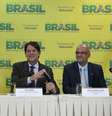 <p>Cid Gomes (ao centro) diz que tema da redação do Enem 2014 não foi tão debatido como o da lei seca, de 2013</p>  Foto: Wilson Dias / Agência Brasil