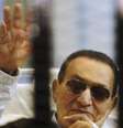 <p>Filhos do&nbsp;ex-presidente eg&iacute;pcio Hosni Mubarak,&nbsp;Alaa e Gamal, que estavam presos na pris&atilde;o de Tora, no Cairo</p>  Foto: Stringer / Reuters