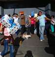 <p>População faz fila em supermercado para comprar papel higiênico em Caracas, na Venezuela. 12/01/2015</p>  Foto: Jorge Silva / Reuters