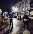Policiais belgas bloqueiam rua no centro de Verviers, cidade entre Liège e a fronteira alemã, no leste da Bélgica, nesta quinta-feira. 15/01/2015  Foto: Stringer / Reuters
