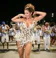 Lívia Andrade, assistente de palco de Silvio Santos, participou do ensaio técnico da Nenê de Vila Matilde, em São Paulo, na noite dessa sexta-feira (16), no Sambódromo do Anhembi. A modelo usou um decote ousado e se empolgou com o samba enredo da agremiação.  Foto: Raphael Castello / AgNews