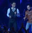 <p>Zezé di Camargo e Luciano se apresentaram no Citibank Hall, em São Paulo, na noite dessa sexta-feira (16). O show foi registrado para um novo DVD da dupla.</p>  Foto: Francisco Cepeda / AgNews