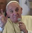 <p>"Que as famílias orientem o nosso relacionamento com as tecnologias ao invés de serem guiadas por elas", pediu o papa</p>  Foto: Ettore Ferrari / EFE