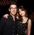 Zooey Deschanel e o noivo, o produtor Jacob Pechenik  Foto: Kevin Winter / Getty Images 