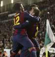 Piqué comemora após abrir o placar para o Barcelona  Foto: Morell / EFE
