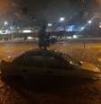 <p>A Avenida Interlagos ficou completamente alagada e uma motorista teve que subir no carro por precaução.</p>  Foto: Alexandre Serpa / Futura Press