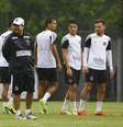 <p>Clube ainda deve direitos de imagem de outubro, novembro, dezembro e janeiro</p>  Foto: Ricardo Saibun/Santos / Divulgação