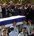Soldados mortos pelo Hezbollah foram enterrados em Israel  Foto: Ronen Zvulun / Reuters