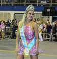<p>Ellen se emocionou ao representar a bateria da escola</p>  Foto: Leo Franco  / AgNews