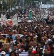 Manifestantes pedem justiça em caso de estudantes desaparecidos no México. 26/01/2015.  Foto: Edgard Garrido / Reuters