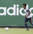 <p>Zé Roberto deve começar clássico contra o Corinthians como titular</p>  Foto: Mister Shadow/Sigmapress / Gazeta Press