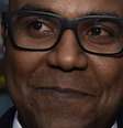 <p>Dhanuson Dharmasena disse que não teve outra opção que não fazer a operação.</p>  Foto: Toby Melville / Reuters