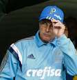 <p>Oswaldo de Oliveira entende que time alviverde precisa passar por dificuldades para se ajustar</p>  Foto: Leandro Martins / Futura Press