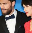 <p>Jamie Dornan defendeu a mulher e também contou que ficou desconfortável com algumas das cenas que fez</p>  Foto: Getty Images 