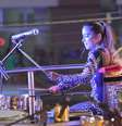 <p>Anitta cantou seus maiores sucessos e ainda arriscou tocar bateria</p>  Foto: Denilson Santos e Rodrigo dos Anjos / AgNews