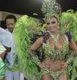 <p>Musa foi muito tietada antes de desfilar pela Mancha Verde</p>  Foto: Leo Franco / AgNews