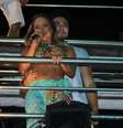Claudia Leitte foi uma das maiores atrações do Circuito Barra-Ondina, nesta segunda-feira, em Salvador. Menos de um dia depois de se apresentar na Marquês de Sapucaí como rainha de bateria da Mocidade Independente de Padre Miguel, a musa subiu ao trio do Bloco Largadinho e cantou ao lado de Luan Santana  Foto: Raphael Castello e Wallace Barbosa / AgNews