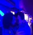 Carnaval da tolerância! Deputado posta foto beijando outro homem em apoio a filho de Marília Gabriela  Foto: Jean Wyllys / Facebook / Reprodução
