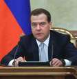 O primeiro-ministro russo, Dmitry Medvedev, lidera uma reunião de governo em Moscou, na Rússia, nesta quinta-feira. 19/02/2015  Foto: Ekaterina Shtukina / Reuters