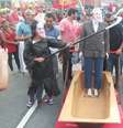 <p>Alckmin Morte e Alckmin na banheira durante manifestação</p>  Foto: Janaína Garcia / Terra